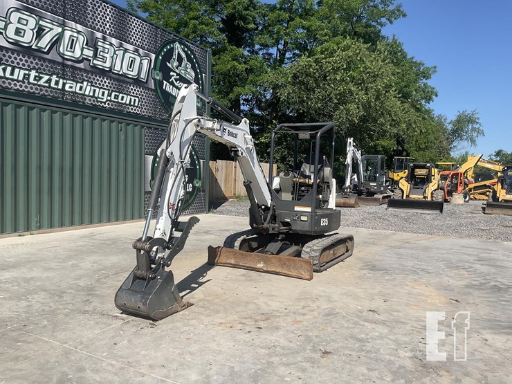 2012-bobcat-e35-image-8