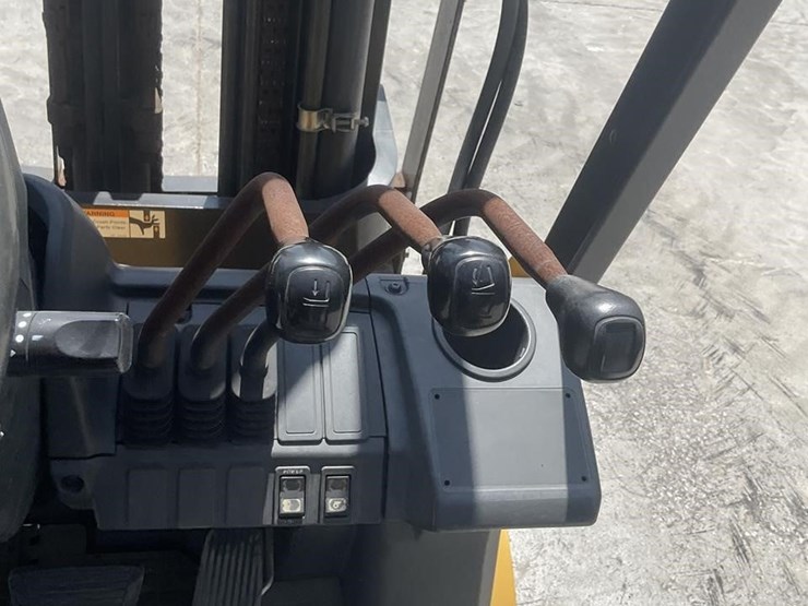 2021-caterpillar-2c6000-image-11