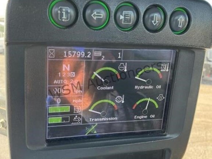 2017-deere-624k-image-25