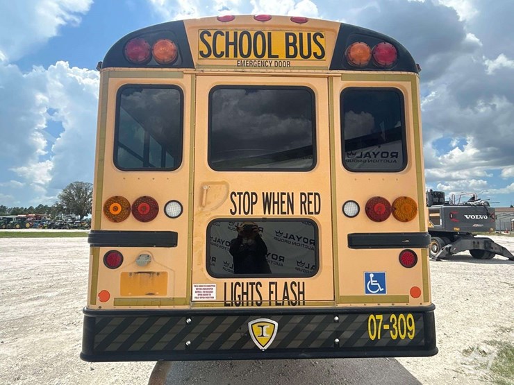 2007-ic-corporation-pb105-school-bus-image-33