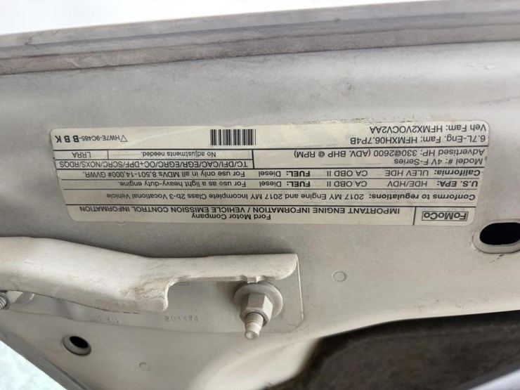 2017-ford-f350-xl-image-9