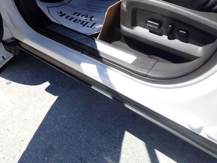 2011-ford-edge-image-28