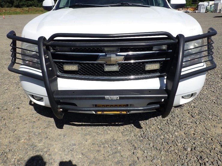 2008-chevrolet-tahoe-image-13