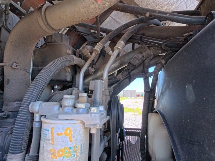 kubota-m6-101-image-75