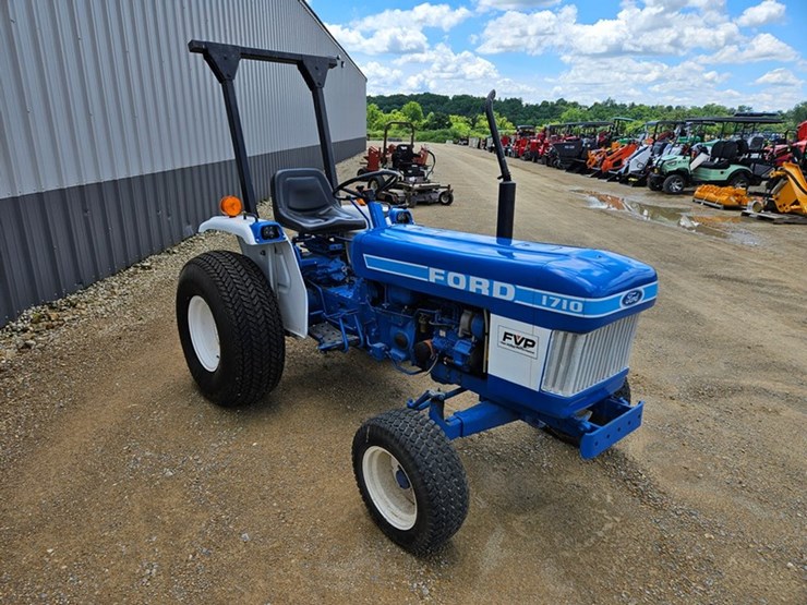 ford-1710-image-7