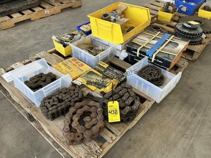 pallet-of-international-spreader-truck-sprocket-image-2
