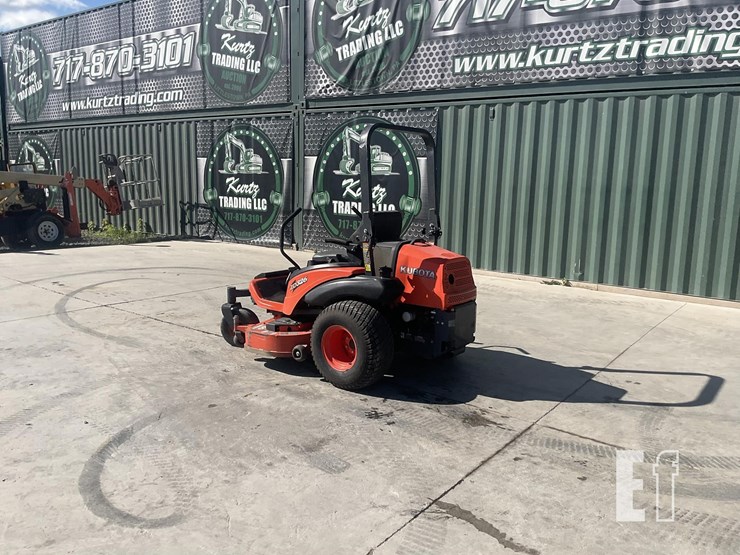 2010-kubota-zd326-image-2