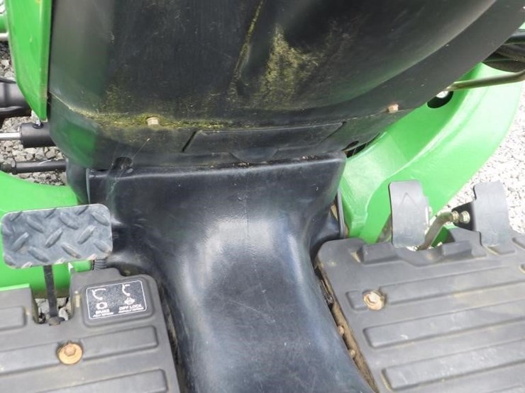 john-deere-3032e-image-29