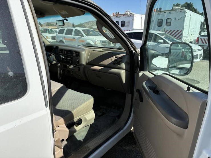 2004-ford-f250-image-12