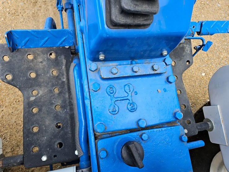 ford-1710-image-35