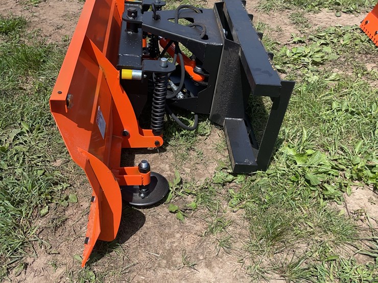 pabreak-skid-steer-hydraulic-dozer-blade-image-2
