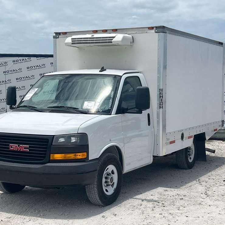 2019 GMC Savana 12ft. Reefer Box Truck