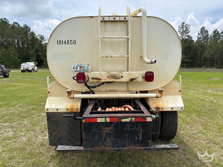 2017-peterbilt-337-image-53
