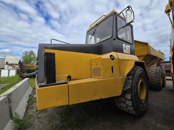 1996-caterpillar-d250e-image-49