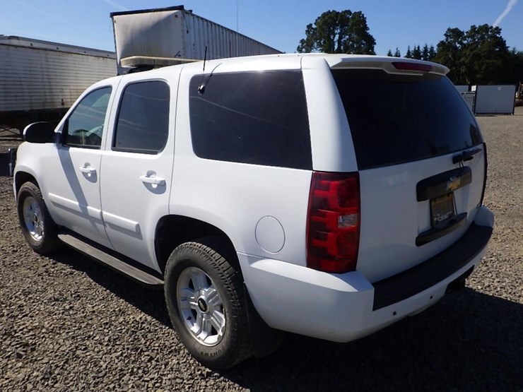 2008-chevrolet-tahoe-image-7