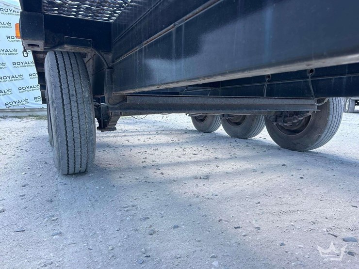 2020-kaufman-47ft.-gooseneck-tri-axle-car-hauler-trailer-image-17
