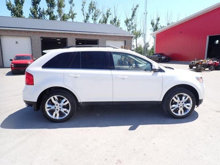 2011-ford-edge-image-4
