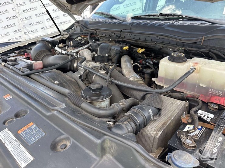 2017-ford-f550-image-12