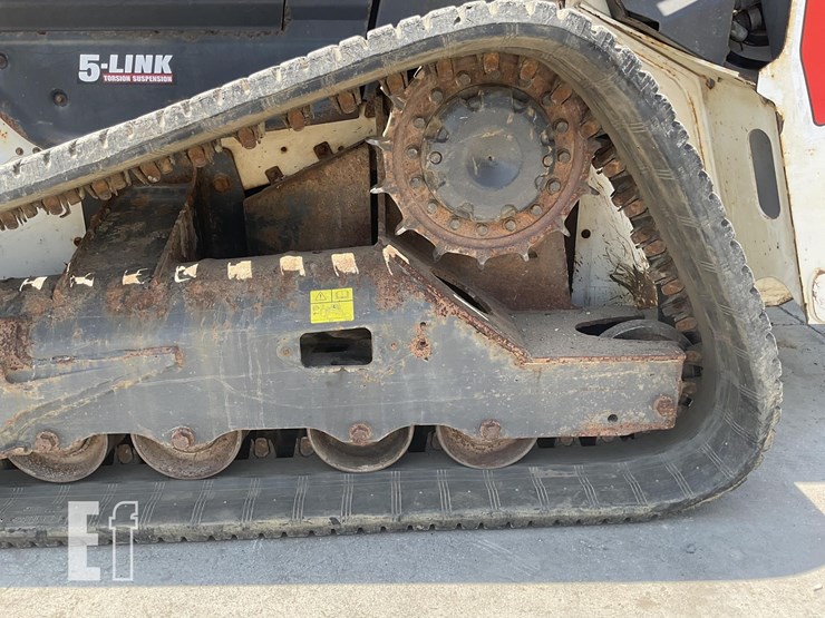 2020-bobcat-t76-image-9