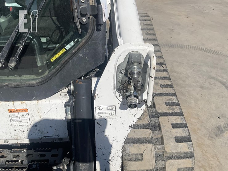 2023-bobcat-t770-image-14