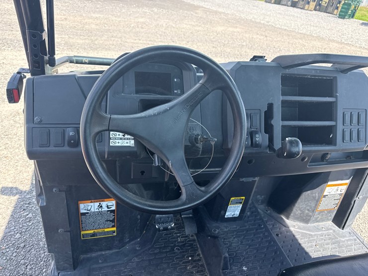 2023-john-deere-gator-image-25