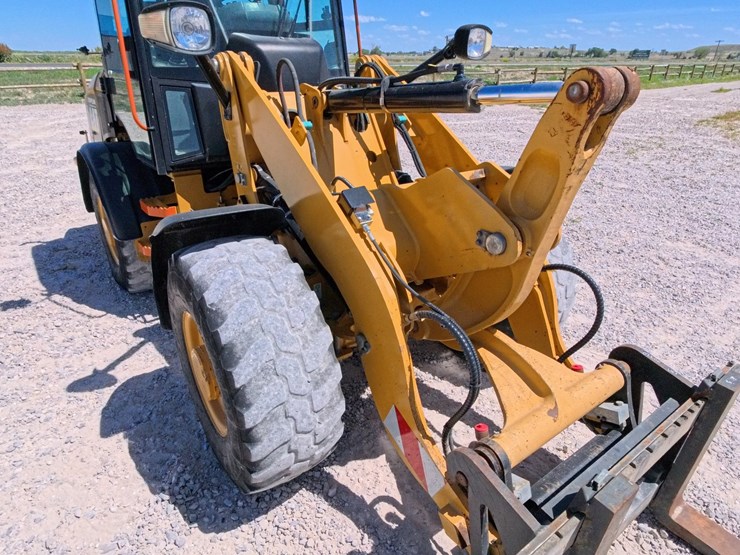 2014-caterpillar-907h2-image-46