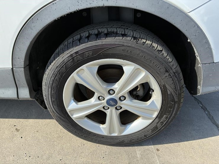 2013-ford-escape-image-5