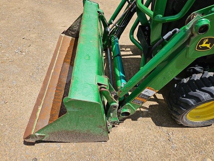 john-deere-1025r-image-11