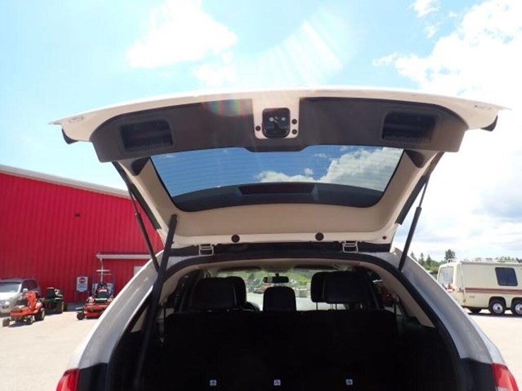 2011-ford-edge-image-63