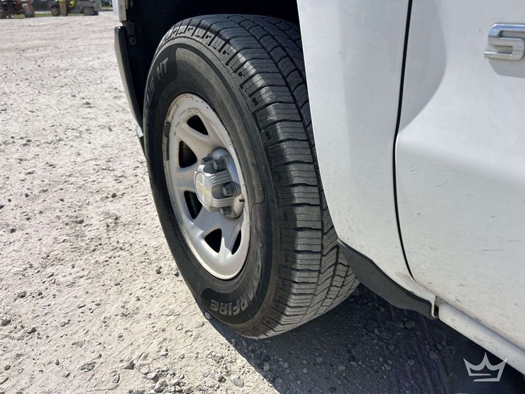 2019-chevrolet-silverado-1500-image-27