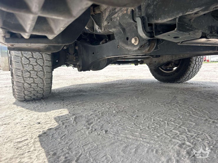 2020-ford-f350-image-22