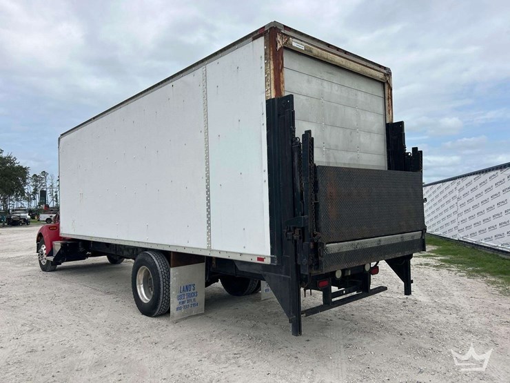 2002-kenworth-t300-image-4