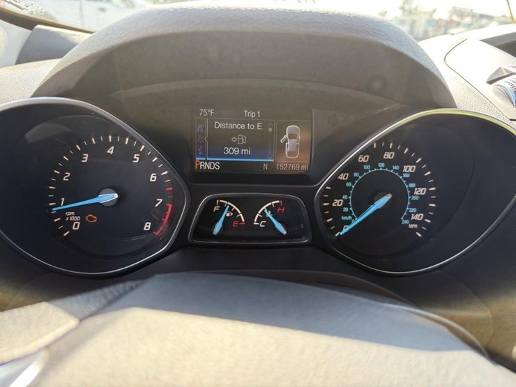 2016-ford-escape-image-17