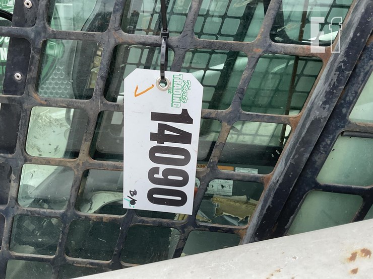 2008-bobcat-t320-image-20
