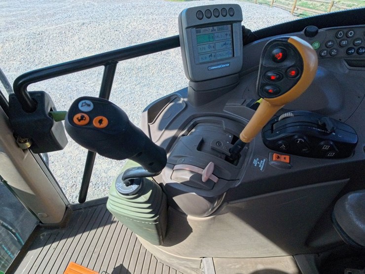 2011-john-deere-7530-premium-image-48