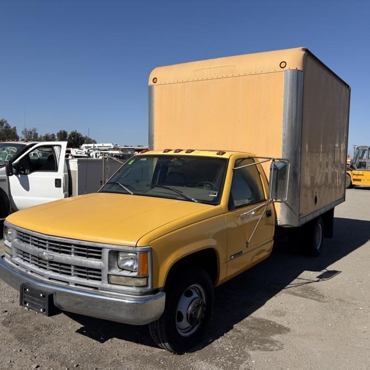 1995 CHEVROLET CHEYENNE 3500