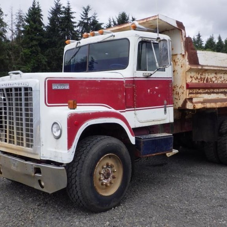 1975 INTERNATIONAL F4270