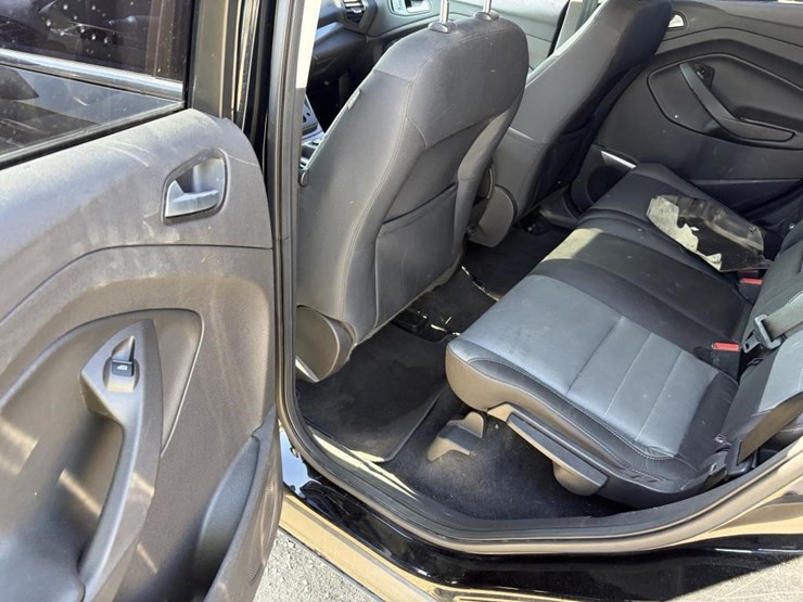 2016-ford-escape-image-13