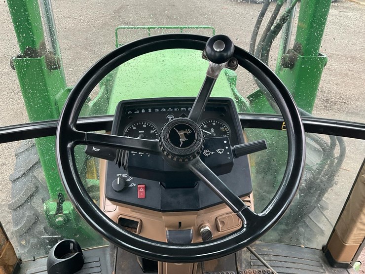 1993-john-deere-6300-image-42