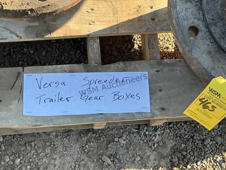 (4)-spline-drives-for-v-bottom-spreader-trailer-image-6