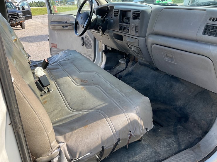 2001-ford-f350-image-8