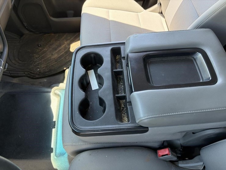 2018-chevrolet-silverado-1500-image-18