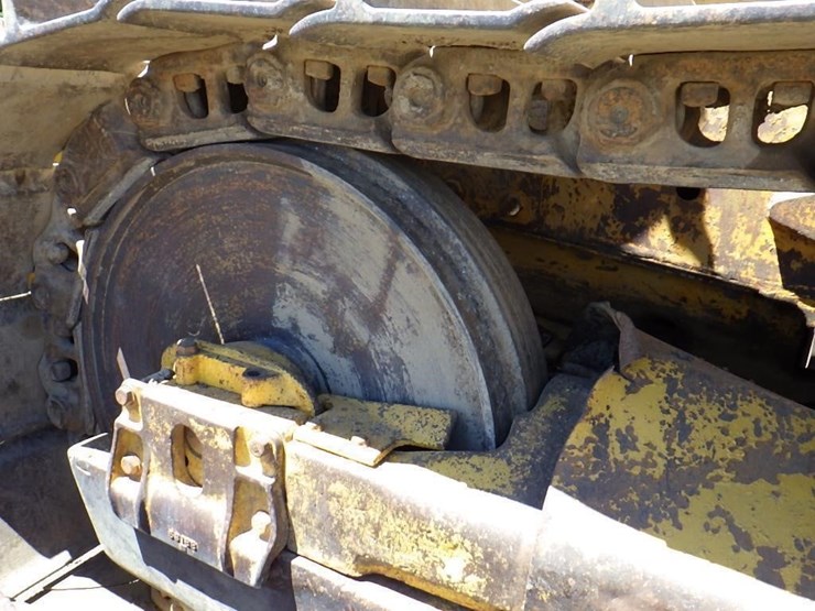 caterpillar-d7-image-12