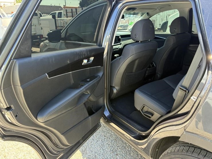 2019-kia-sorento-image-12