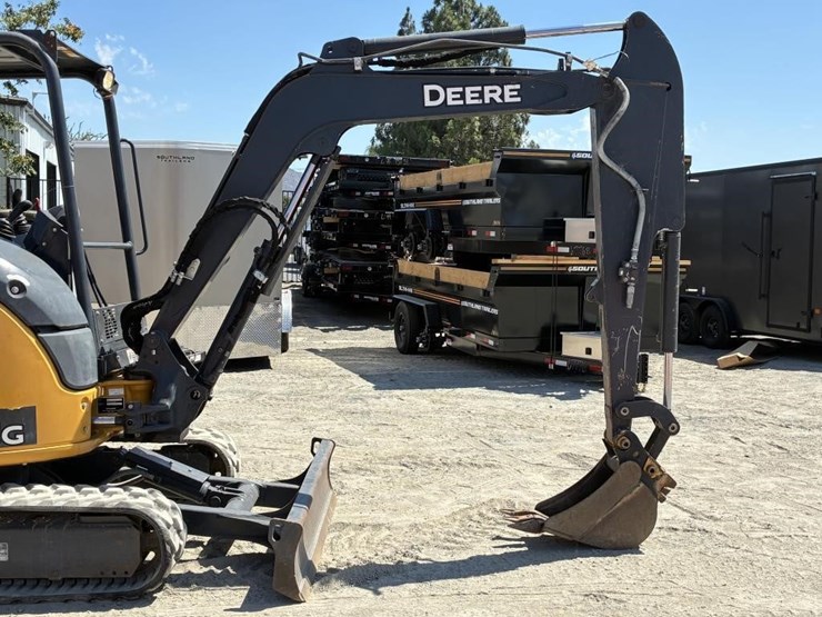 2020-deere-35g-image-6