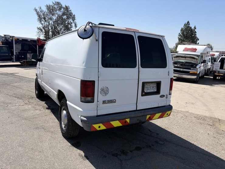 2006-ford-e350-sd-image-4