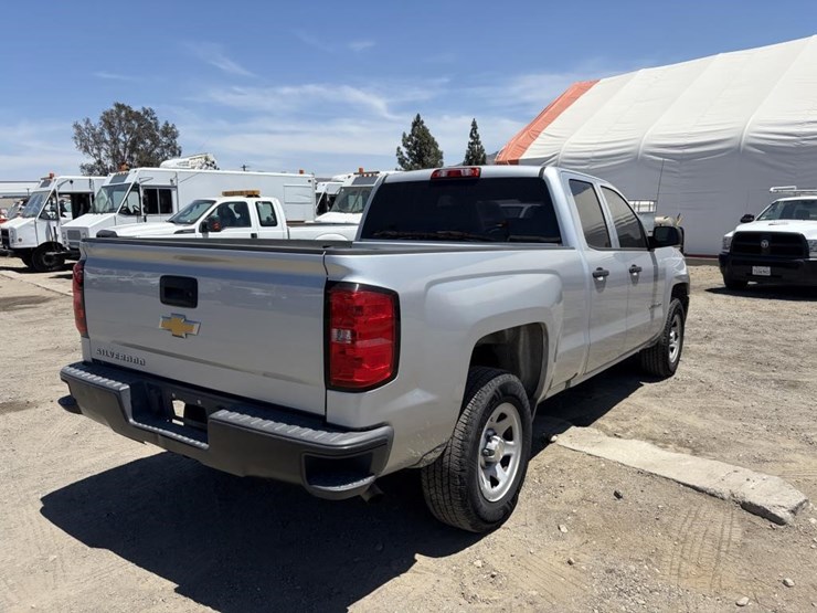2017-chevrolet-silverado-1500-image-3
