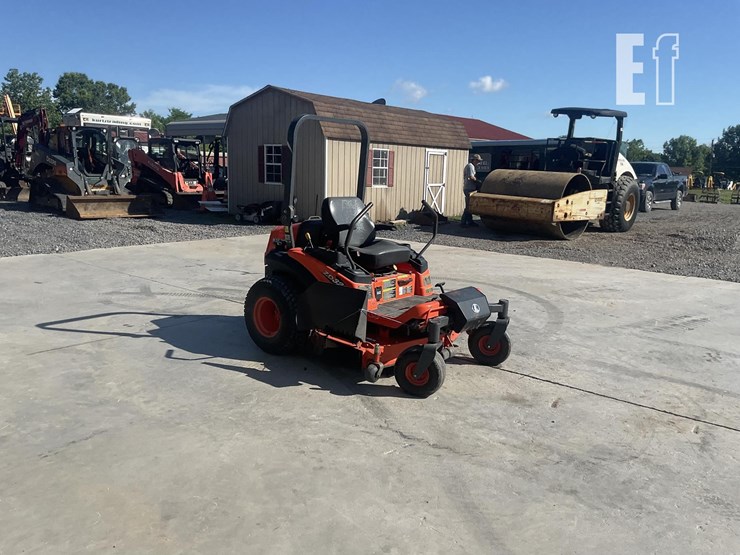2010-kubota-zd326-image-6