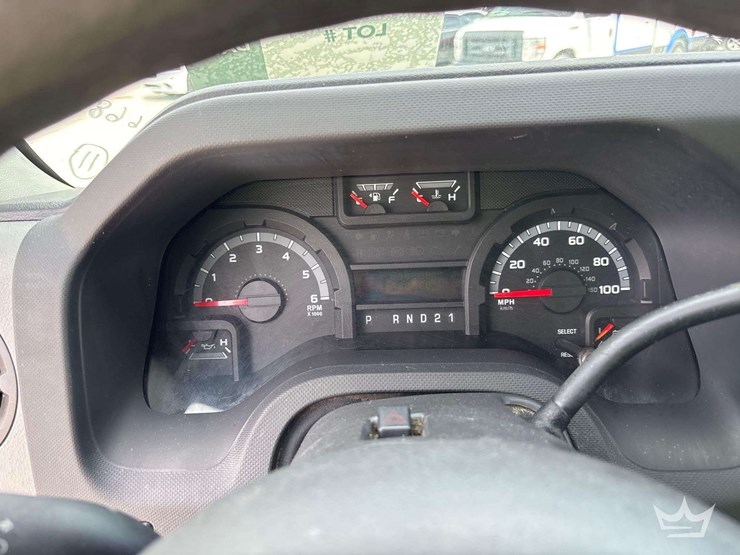 2014-ford-cargo-image-10