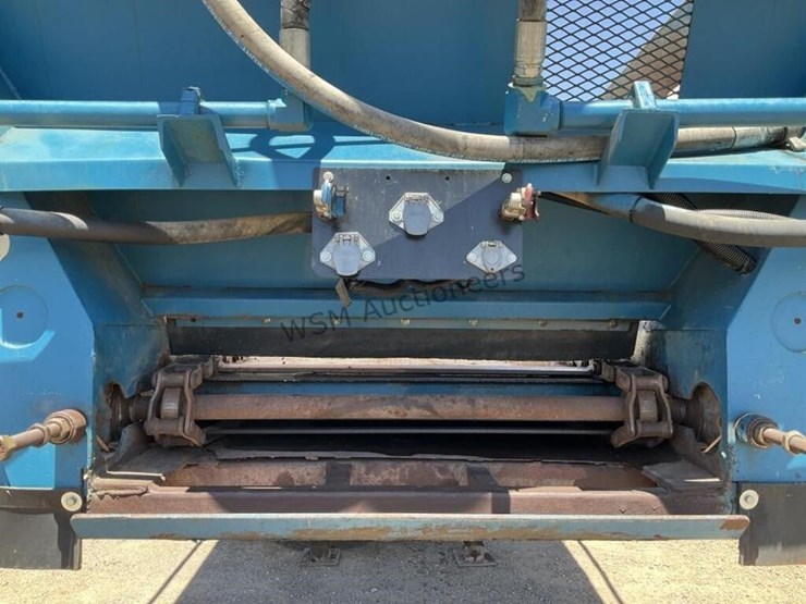 2012-versa-v-bottom-spreader-trailer-image-16